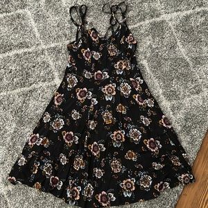 Mudd XS sundress. Black floral.